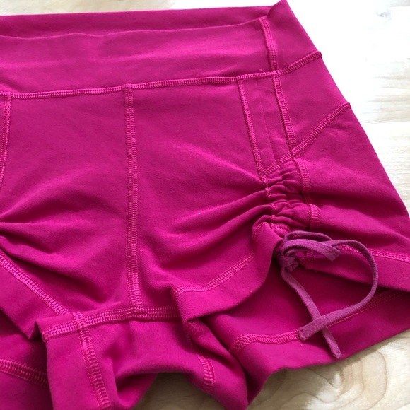 Lululemon Athletica Liberty Short Jewelled Magenta - Picture 8 of 9
